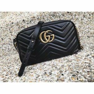 NWT GUCCI Black GG Marmont Small Matelassé Bag                   size 7.9W x 4.9